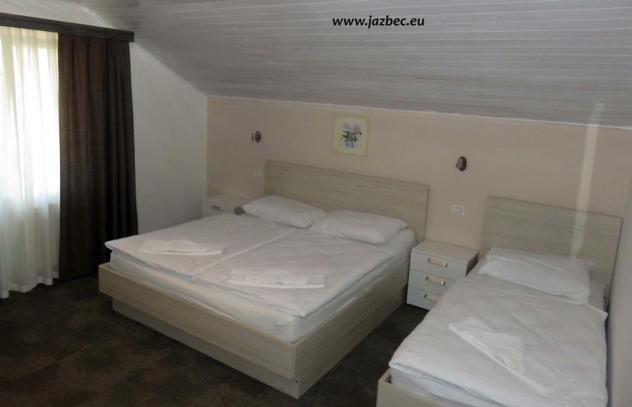 Sobe Rooms Zimmer Jazbec Idrsko Exteriör bild